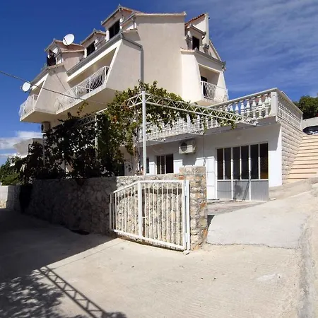 Paulina Apartman *